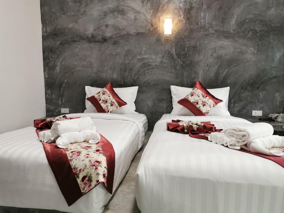 Готель Laila​ Place Ко-Ланта Екстер'єр фото